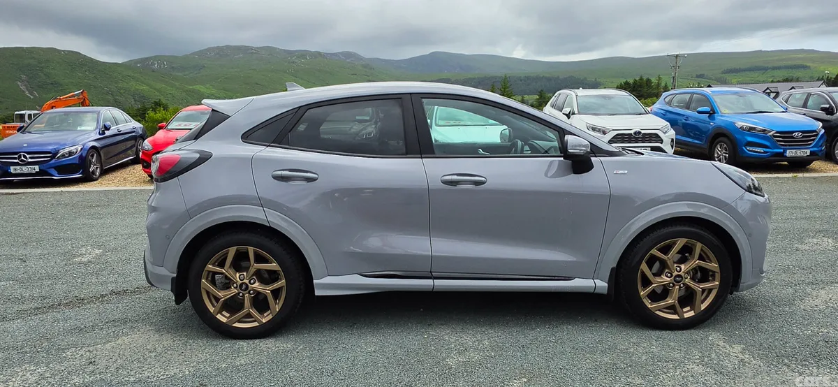 Ford Puma MPV, Petrol, 2023, Grey