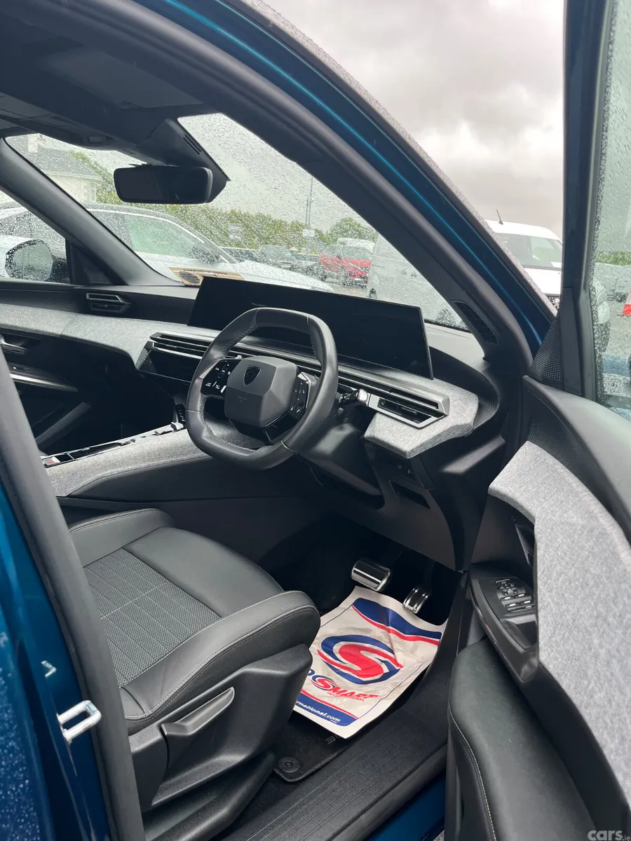 Peugeot 3008 MPV, Petrol Hybrid, 2024, Blue
