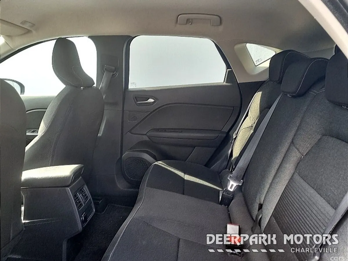 Renault Captur Hatchback, Petrol, 2020, Blue