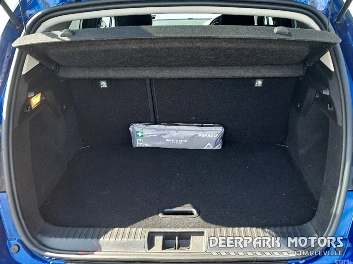 Renault Captur Hatchback, Petrol, 2020, Blue
