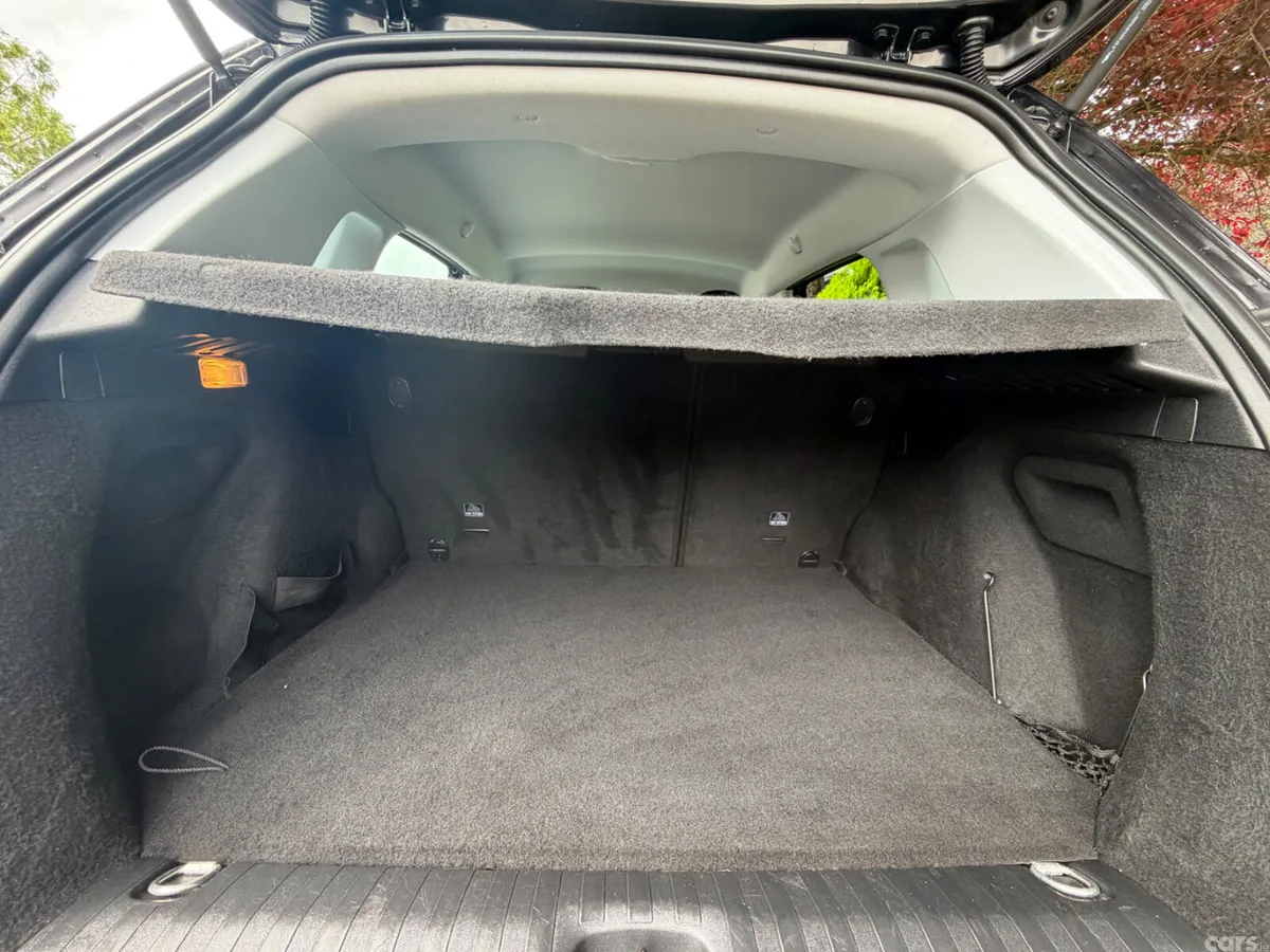 Peugeot 2008 SUV, Diesel, 2016, Black