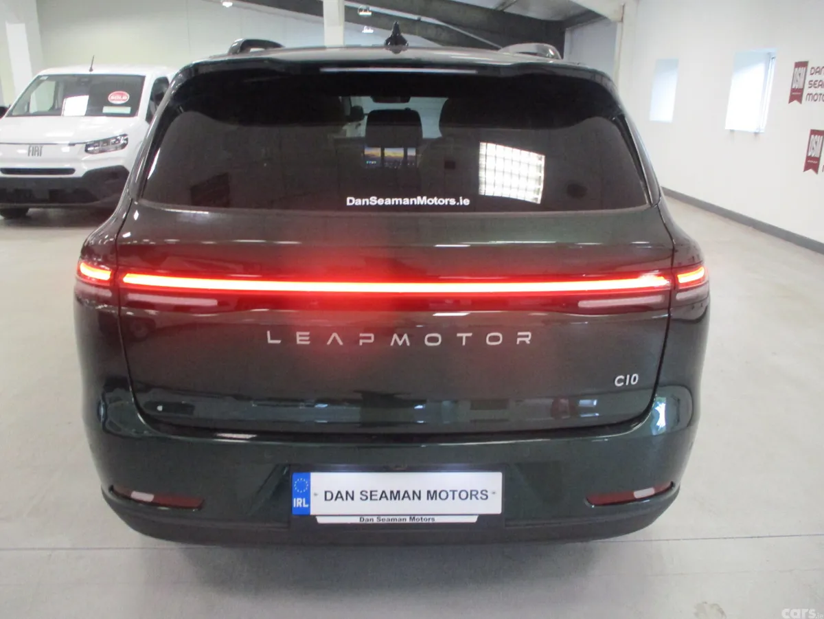 Leapmotor C10 SUV, Electric, 2027, Green