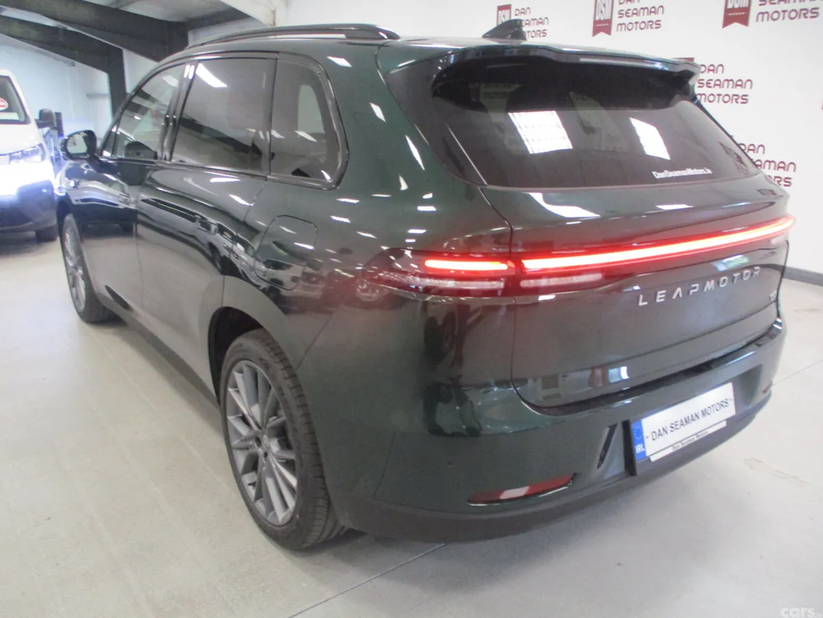 Leapmotor C10 SUV, Electric, 2027, Green