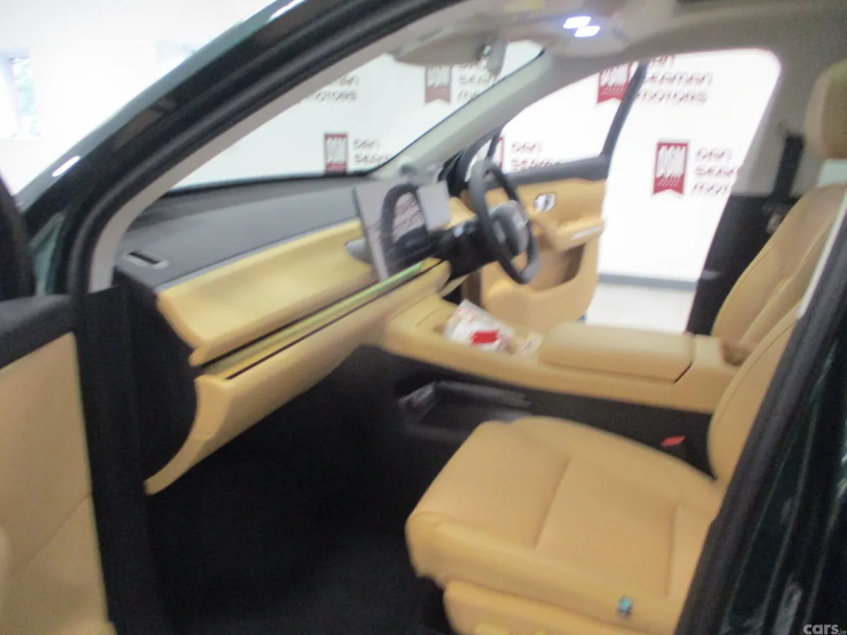Leapmotor C10 SUV, Electric, 2027, Green