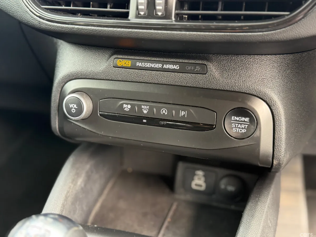 Ford Focus Hatchback, Petrol, 2023, Black