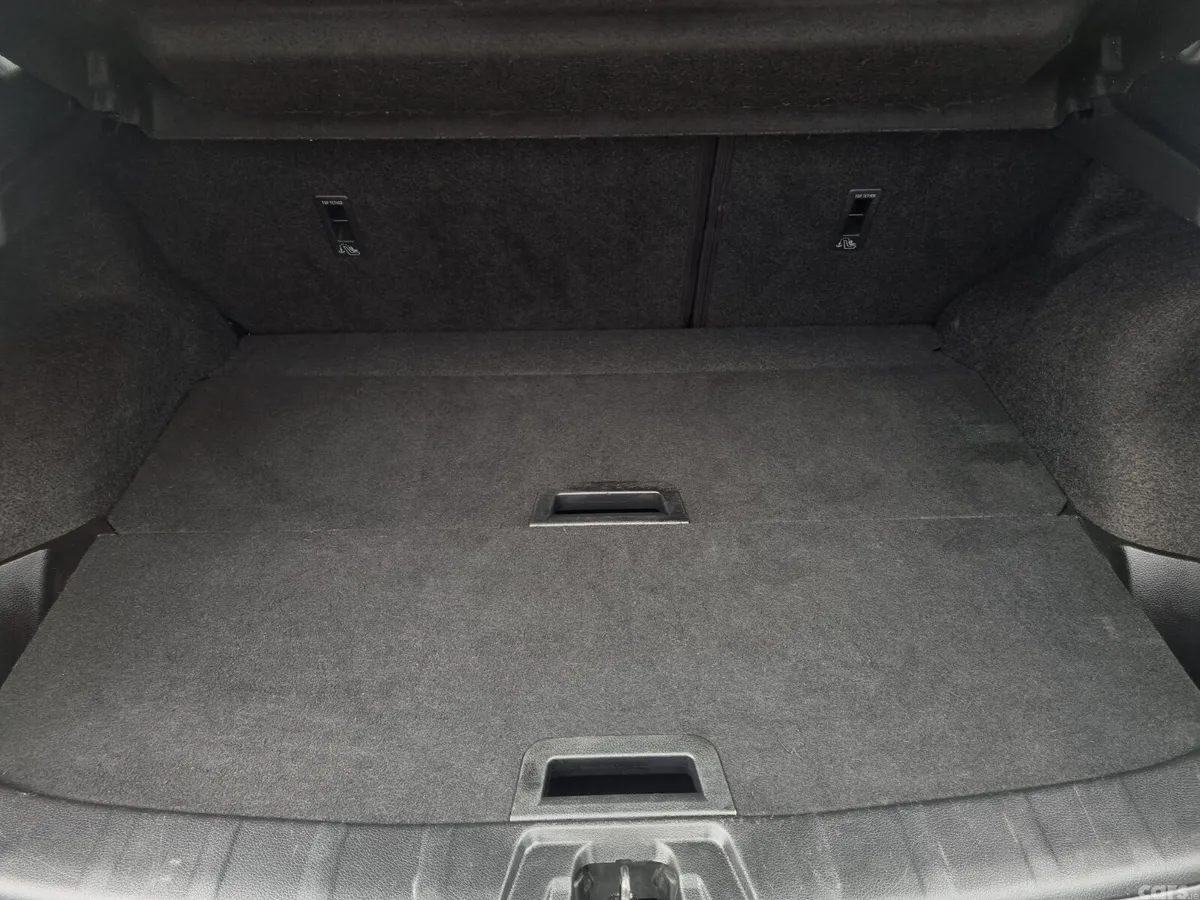 Nissan Qashqai SUV, Diesel, 2017, Grey