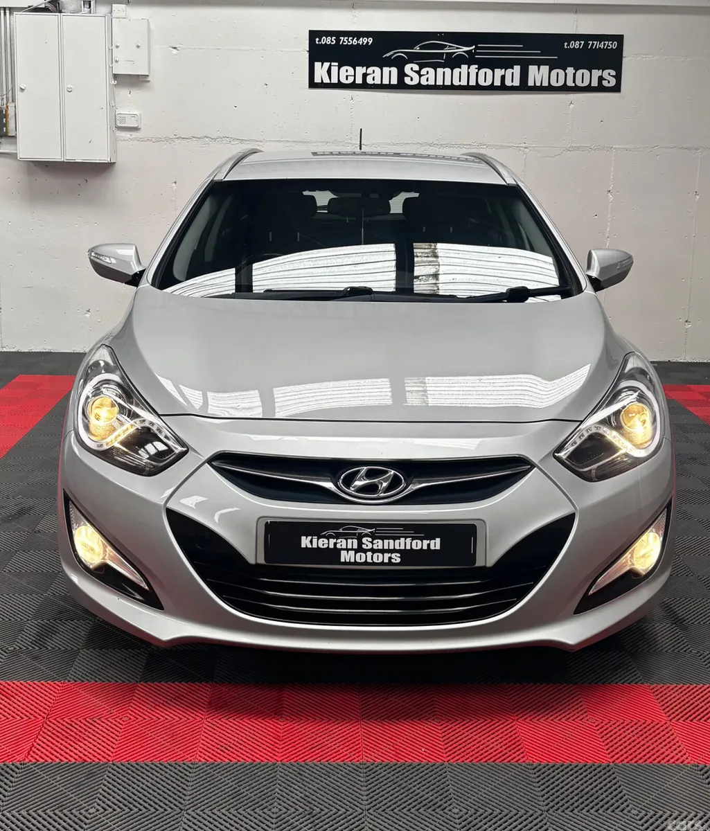 Hyundai i40 Estate/Jeep, Diesel, 2014, Silver