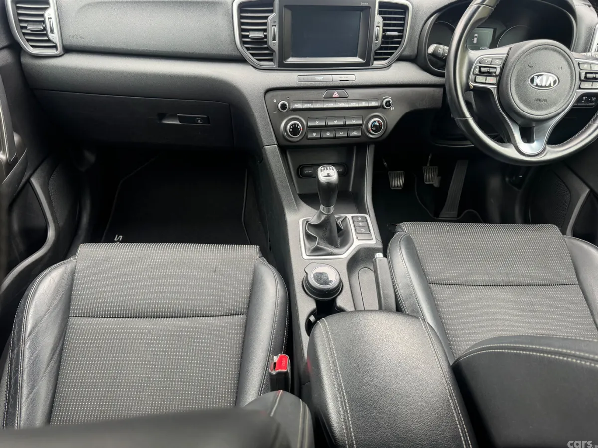 Kia Sportage SUV, Diesel, 2016, Red