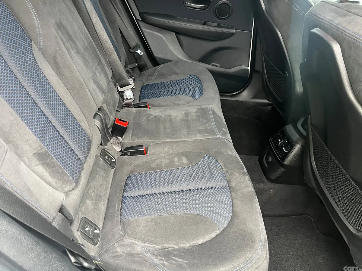 BMW 2-Series Hatchback, Petrol, 2016, White