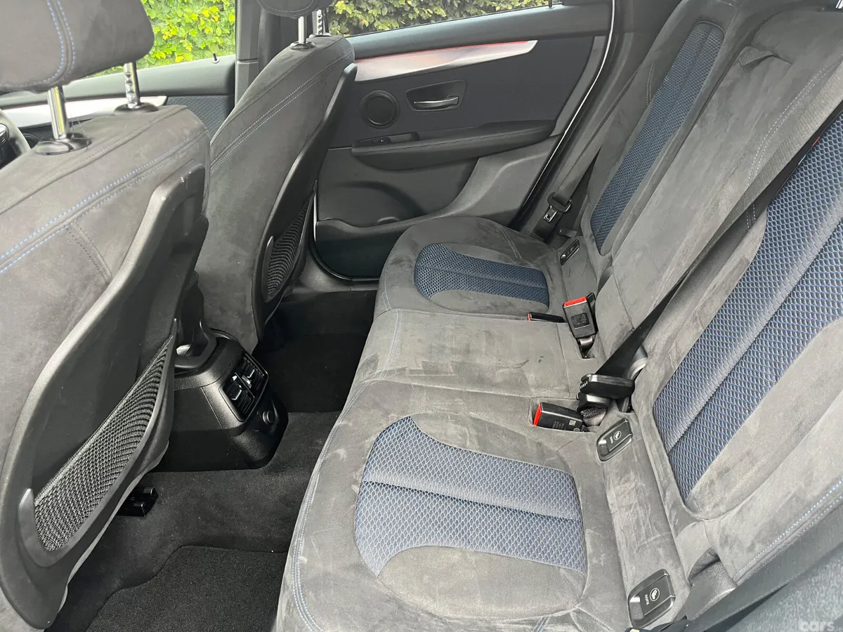 BMW 2-Series Hatchback, Petrol, 2016, White