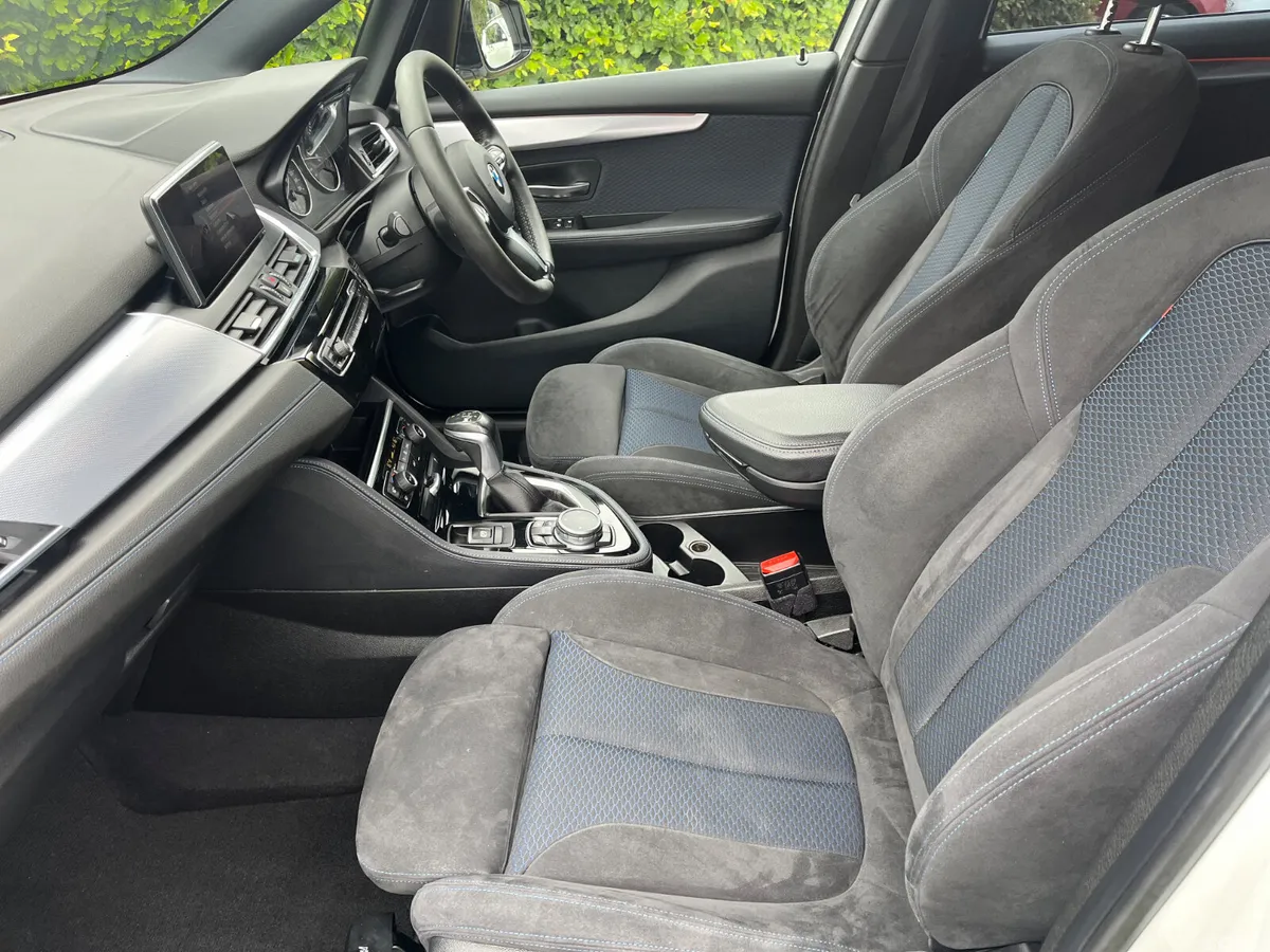 BMW 2-Series Hatchback, Petrol, 2016, White