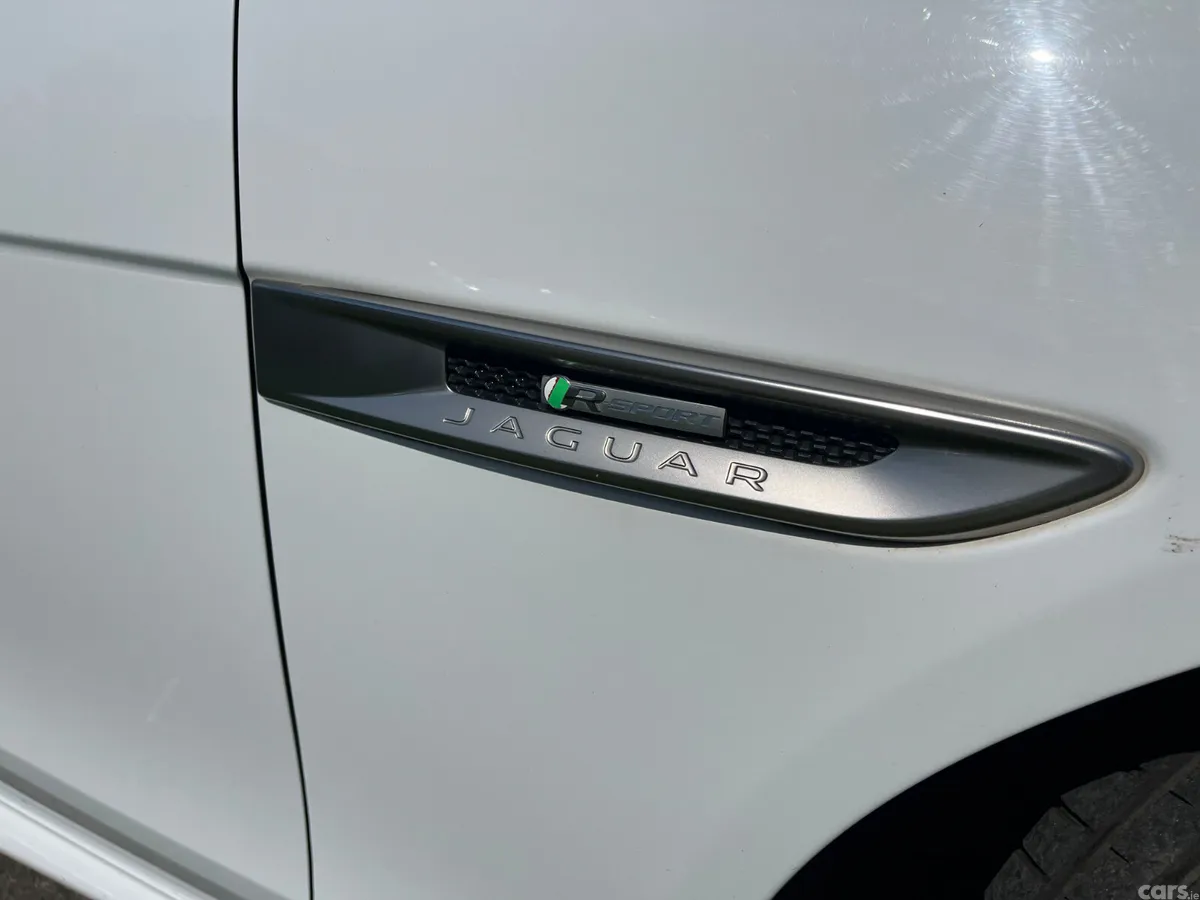 Jaguar XE Saloon, Diesel, 2017, White
