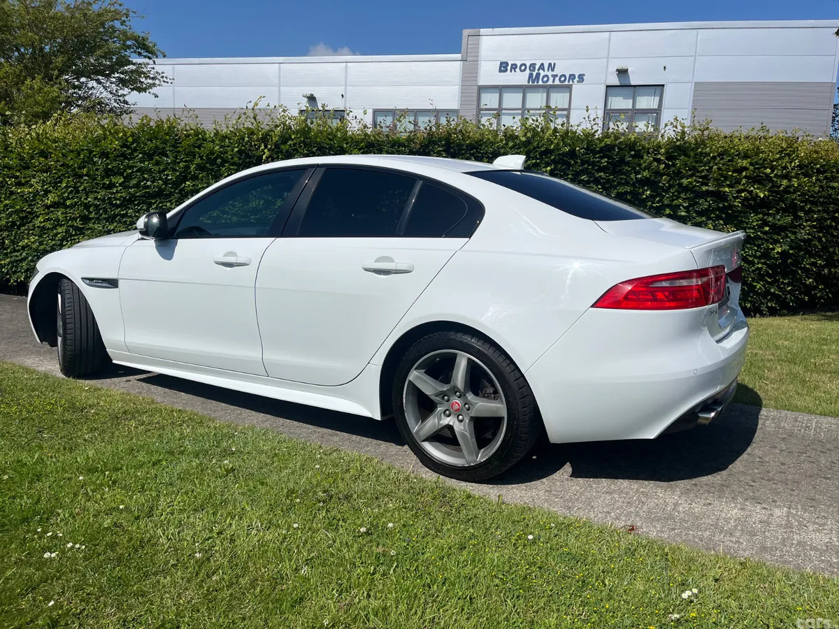 Jaguar XE Saloon, Diesel, 2017, White
