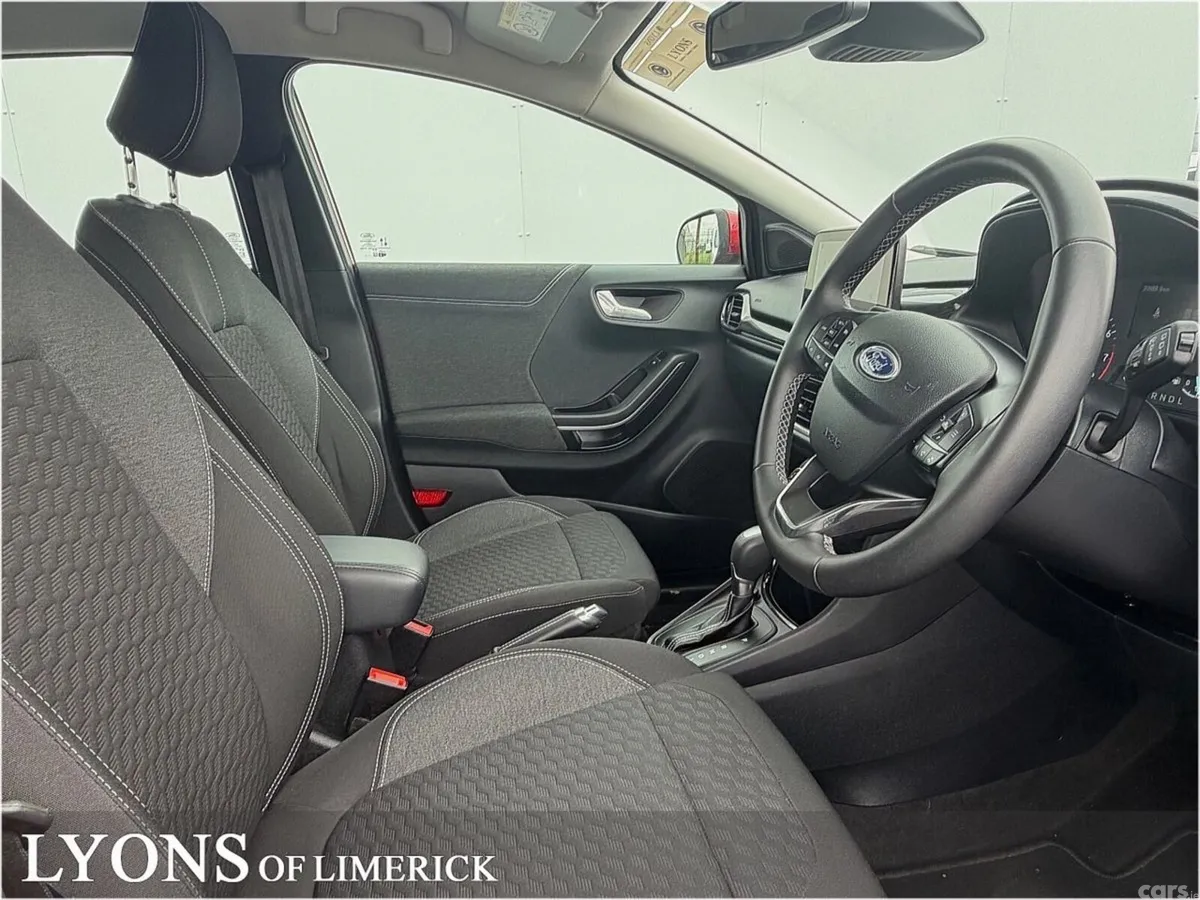 Ford Puma MPV, Petrol, 2024, Red