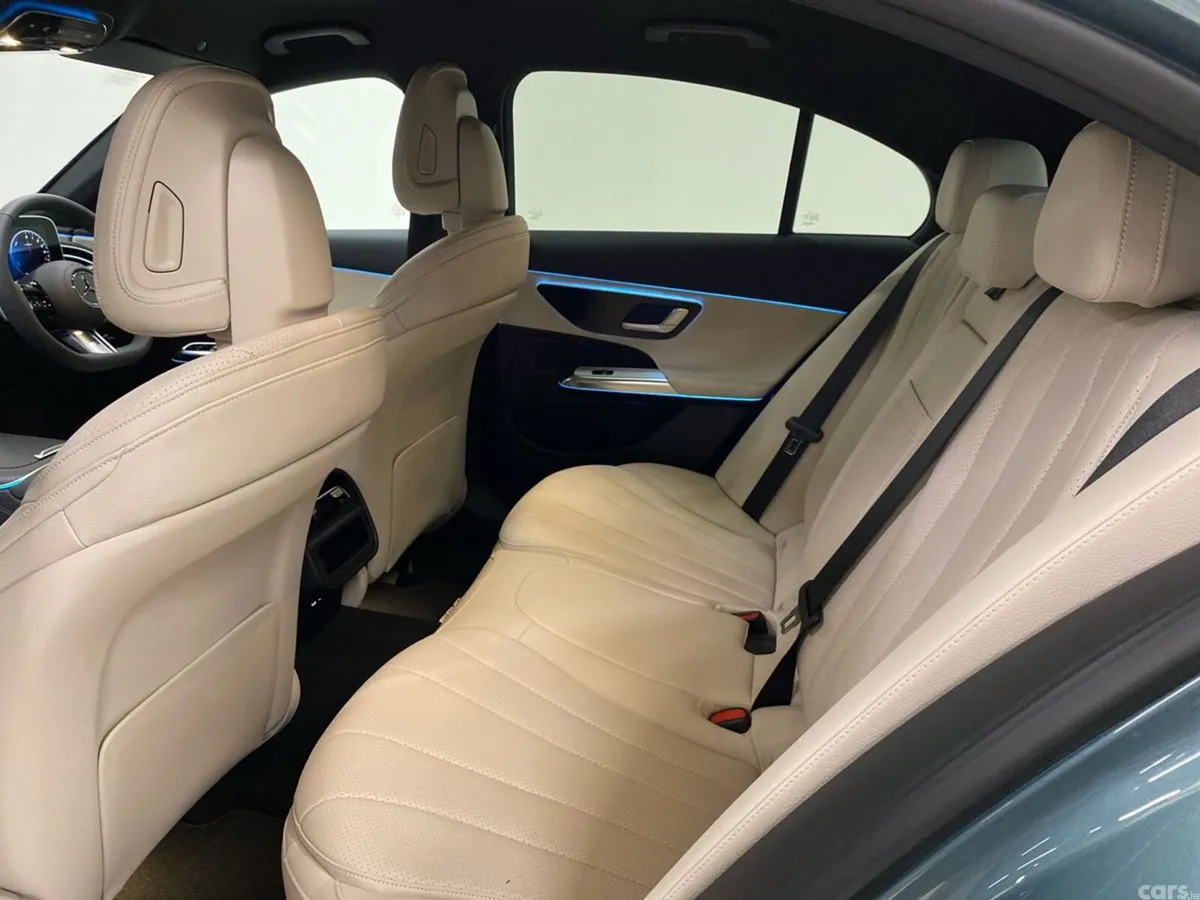 Mercedes-Benz E-Class Saloon, Diesel Plug-in Hybrid, 2026, Green