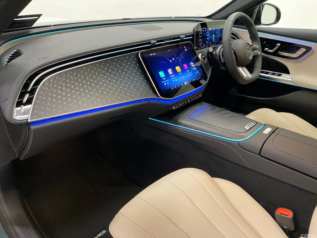 Mercedes-Benz E-Class Saloon, Diesel Plug-in Hybrid, 2026, Green