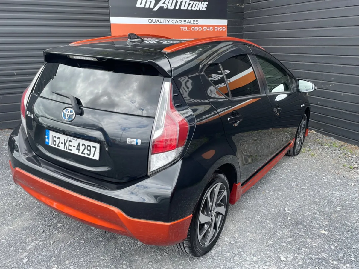Toyota Aqua Hatchback, Petrol Hybrid, 2016, Black