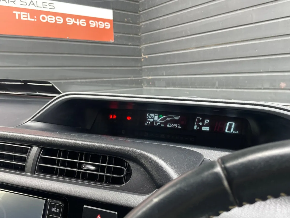 Toyota Aqua Hatchback, Petrol Hybrid, 2016, Black