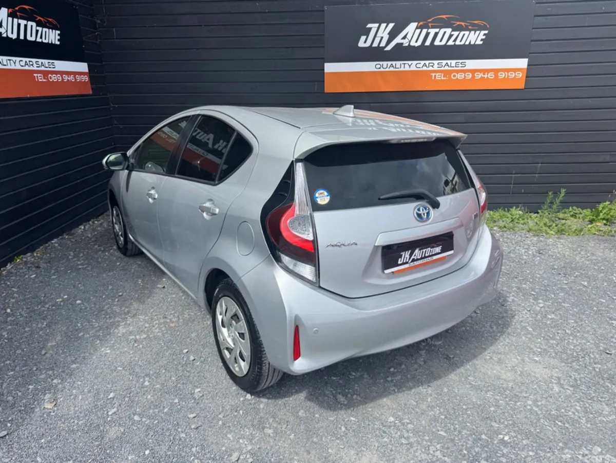 Toyota Aqua Hatchback, Petrol Hybrid, 2021, Silver