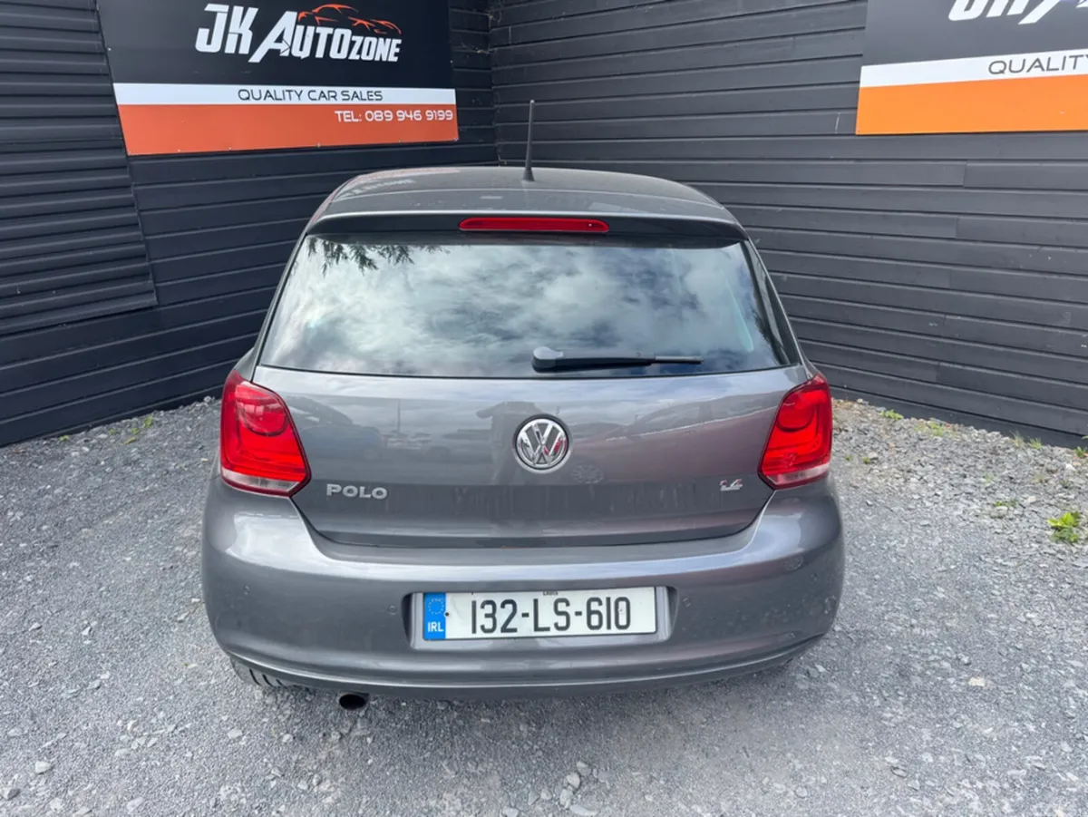 Volkswagen Polo Hatchback, Petrol, 2013, Grey