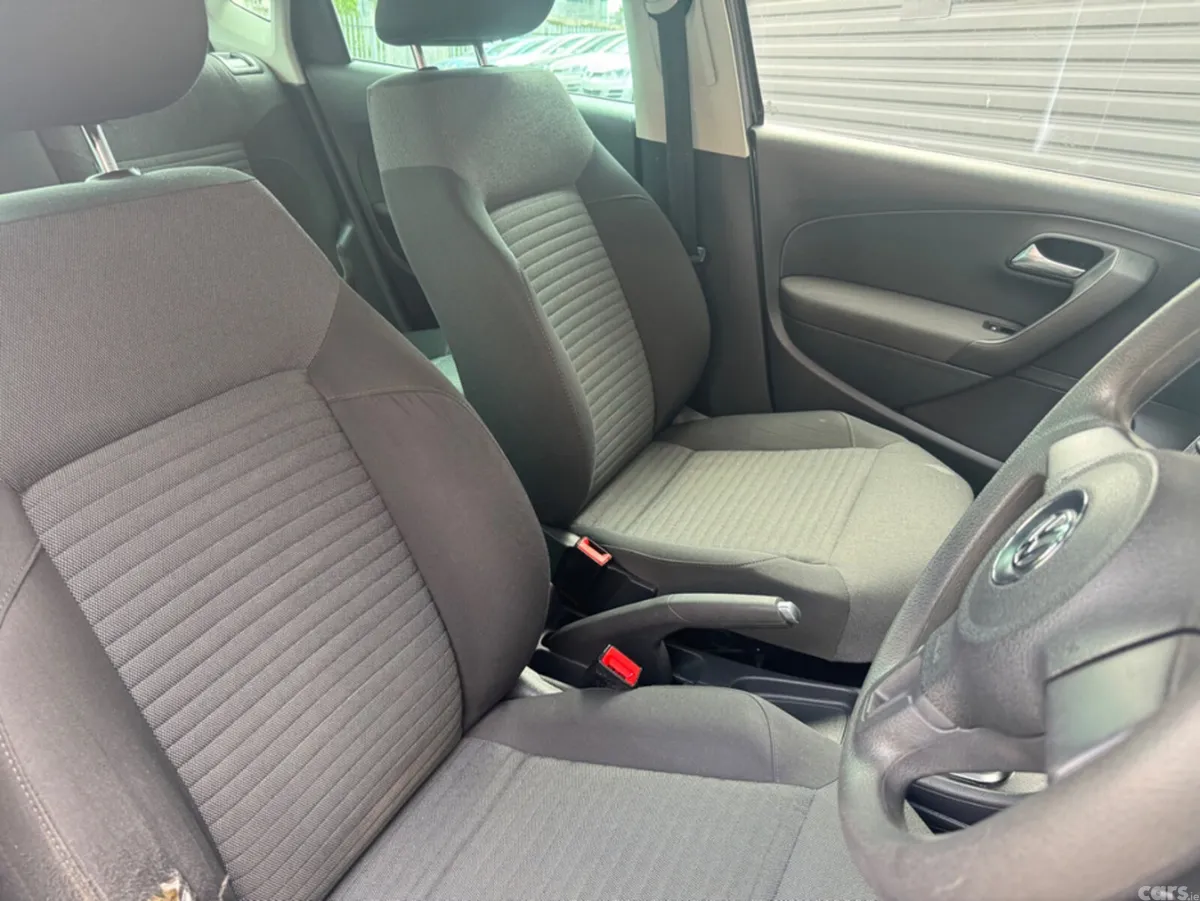 Volkswagen Polo Hatchback, Petrol, 2013, Grey