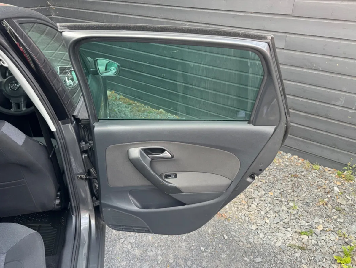Volkswagen Polo Hatchback, Petrol, 2013, Grey