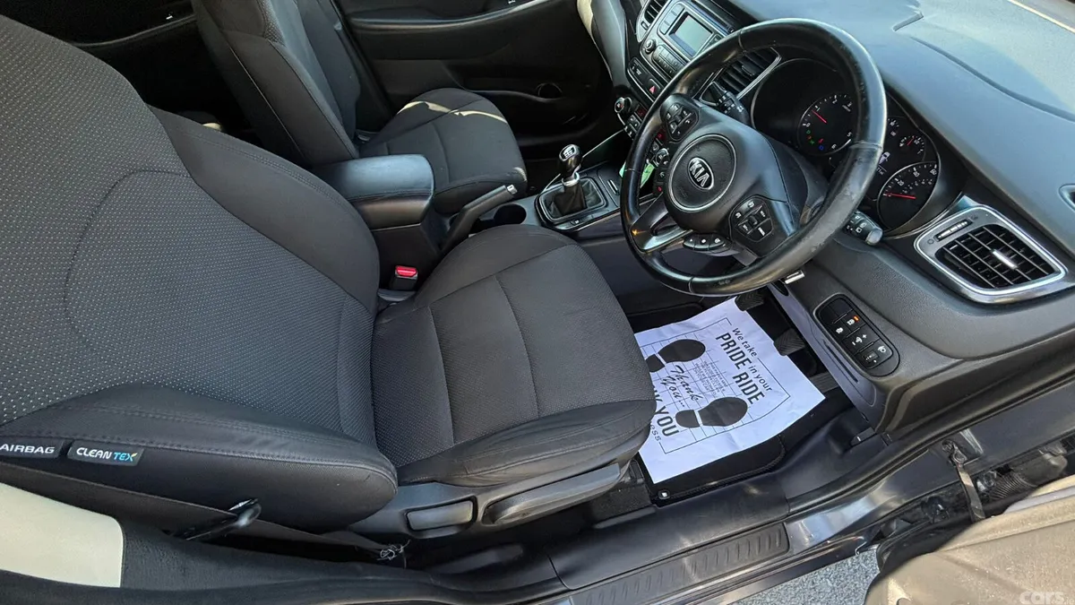 Kia Carens MPV, Diesel, 2014, Blue