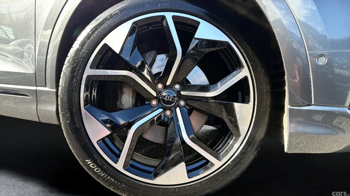 Audi Q8 Hatchback, Diesel, 2023, Grey