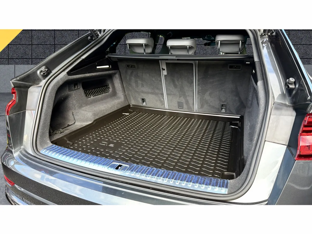Audi Q8 Hatchback, Diesel, 2023, Grey
