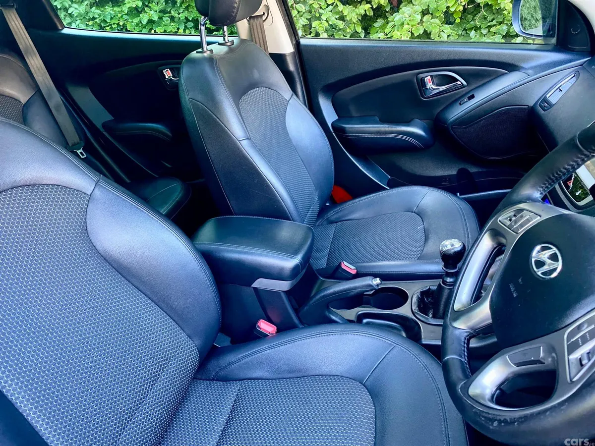 Hyundai ix35 SUV, Diesel, 2012, Black
