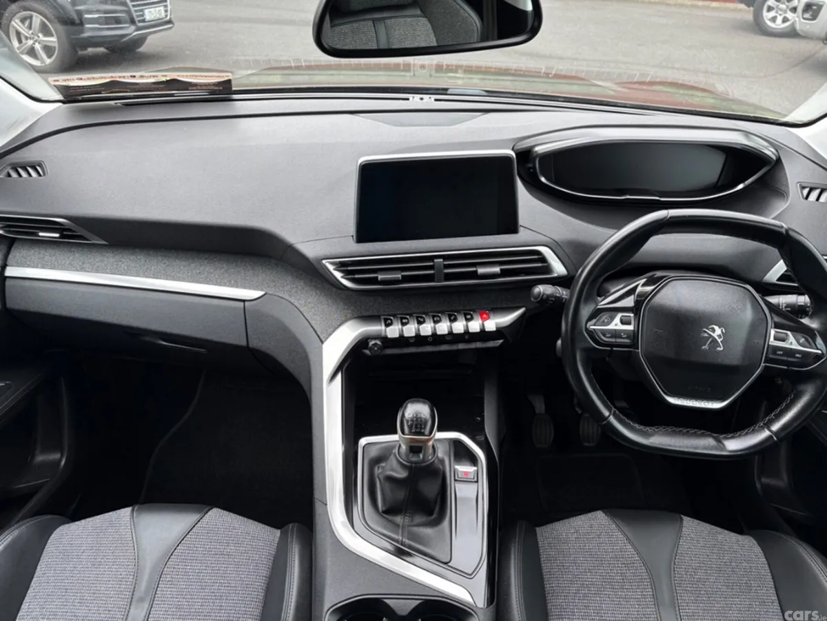 Peugeot 3008 MPV, Petrol, 2019, Grey