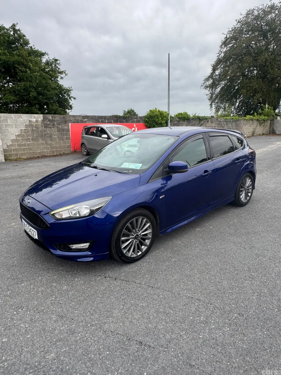 Ford Focus Hatchback, Diesel, 2018, Blue
