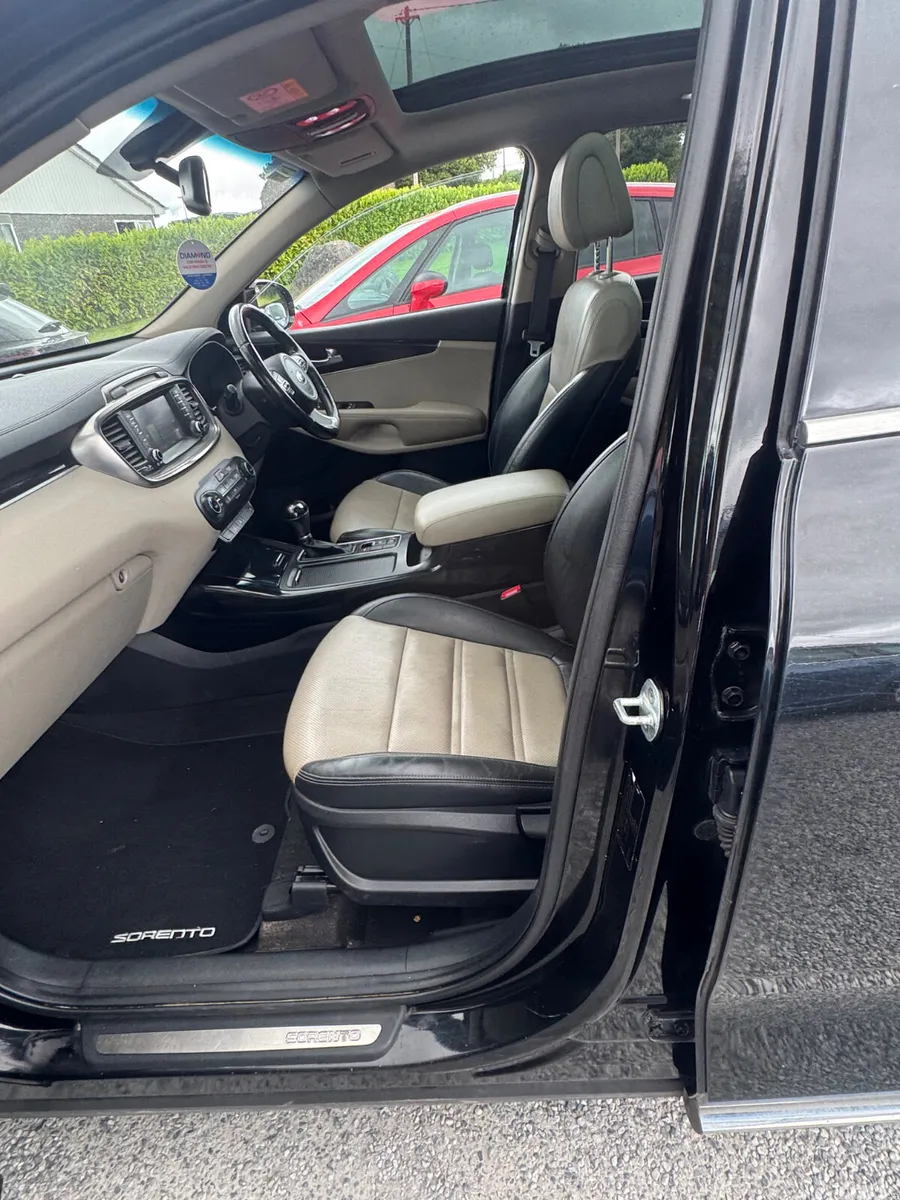 Kia Sorento SUV, Diesel, 2015, Black