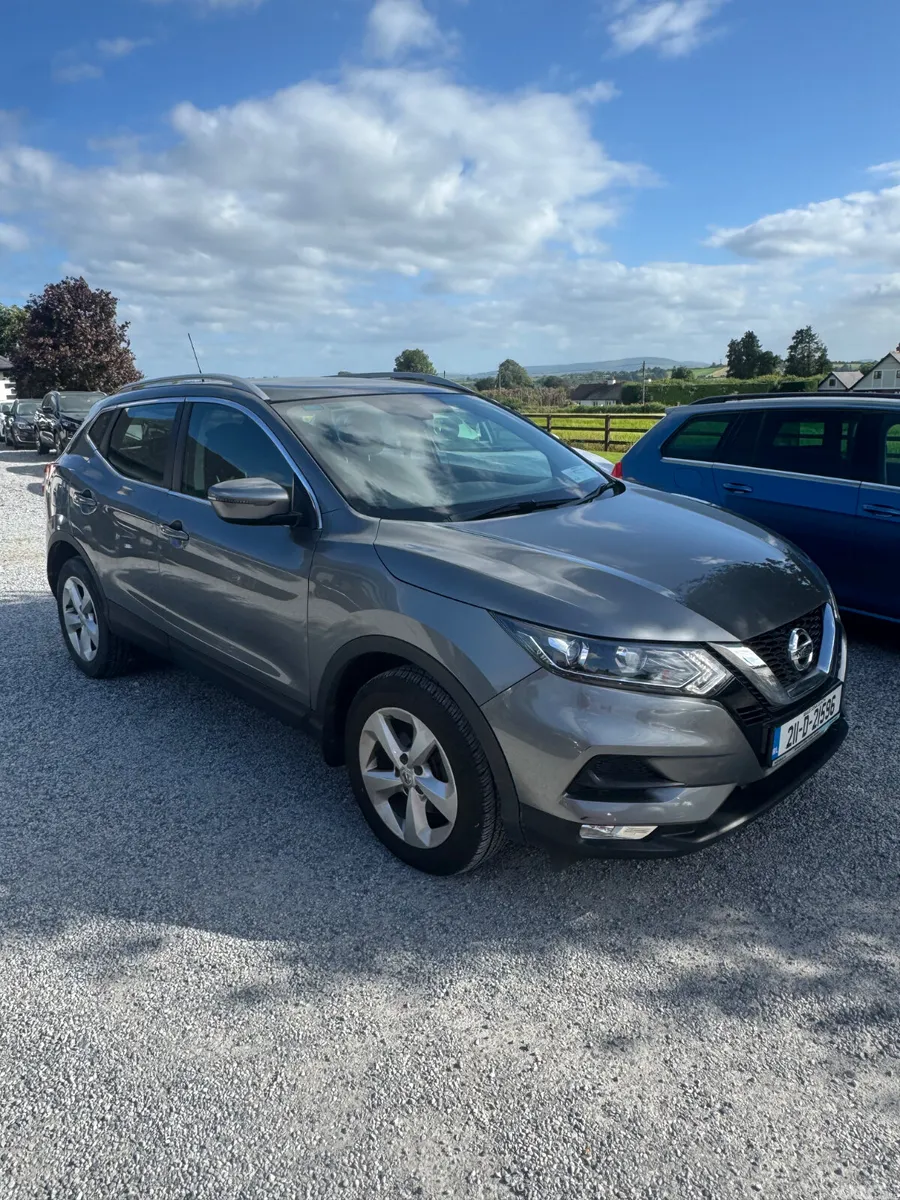 Nissan Qashqai MPV, Petrol, 2021, Grey