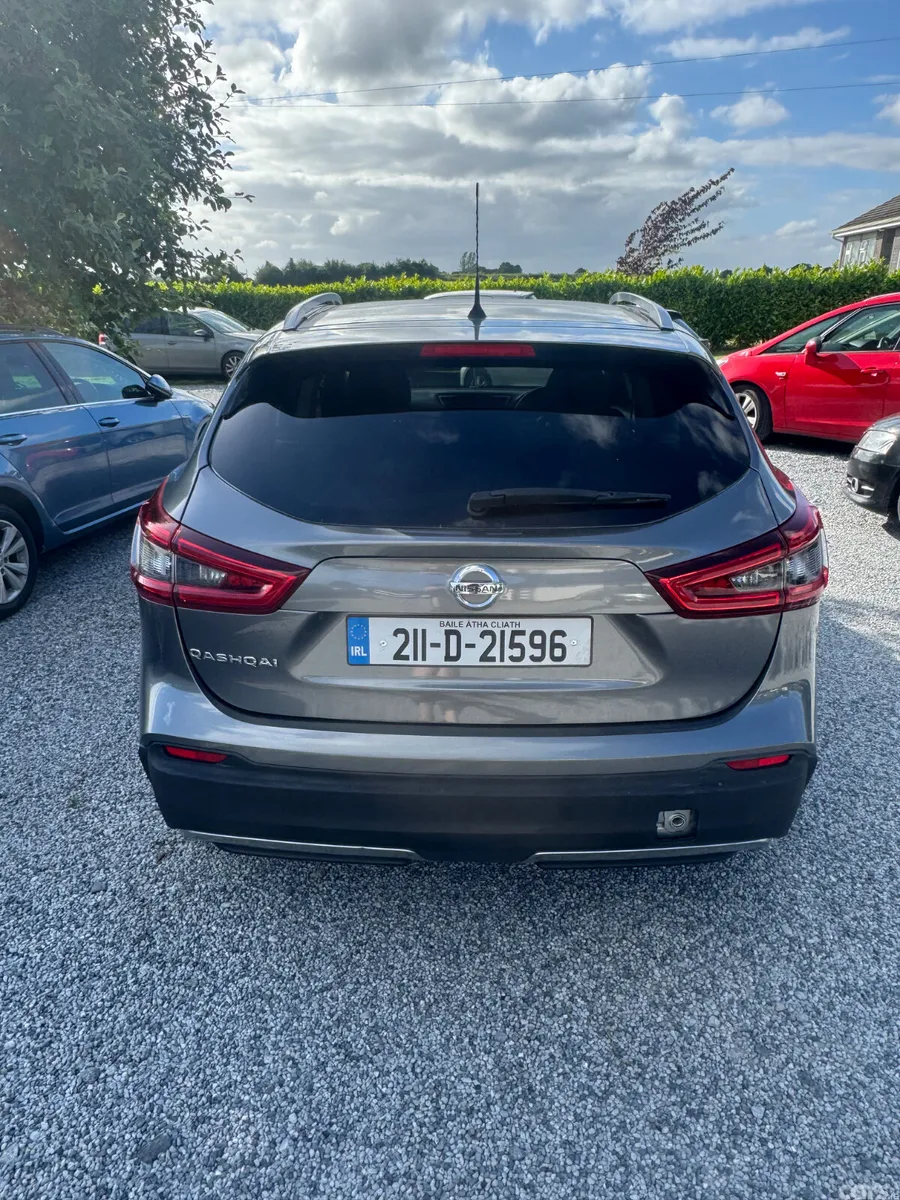 Nissan Qashqai MPV, Petrol, 2021, Grey