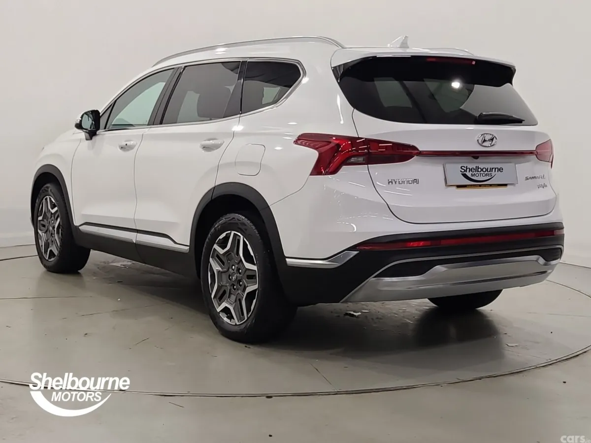 Hyundai Santa Fe Estate, Petrol Hybrid, 2023, White