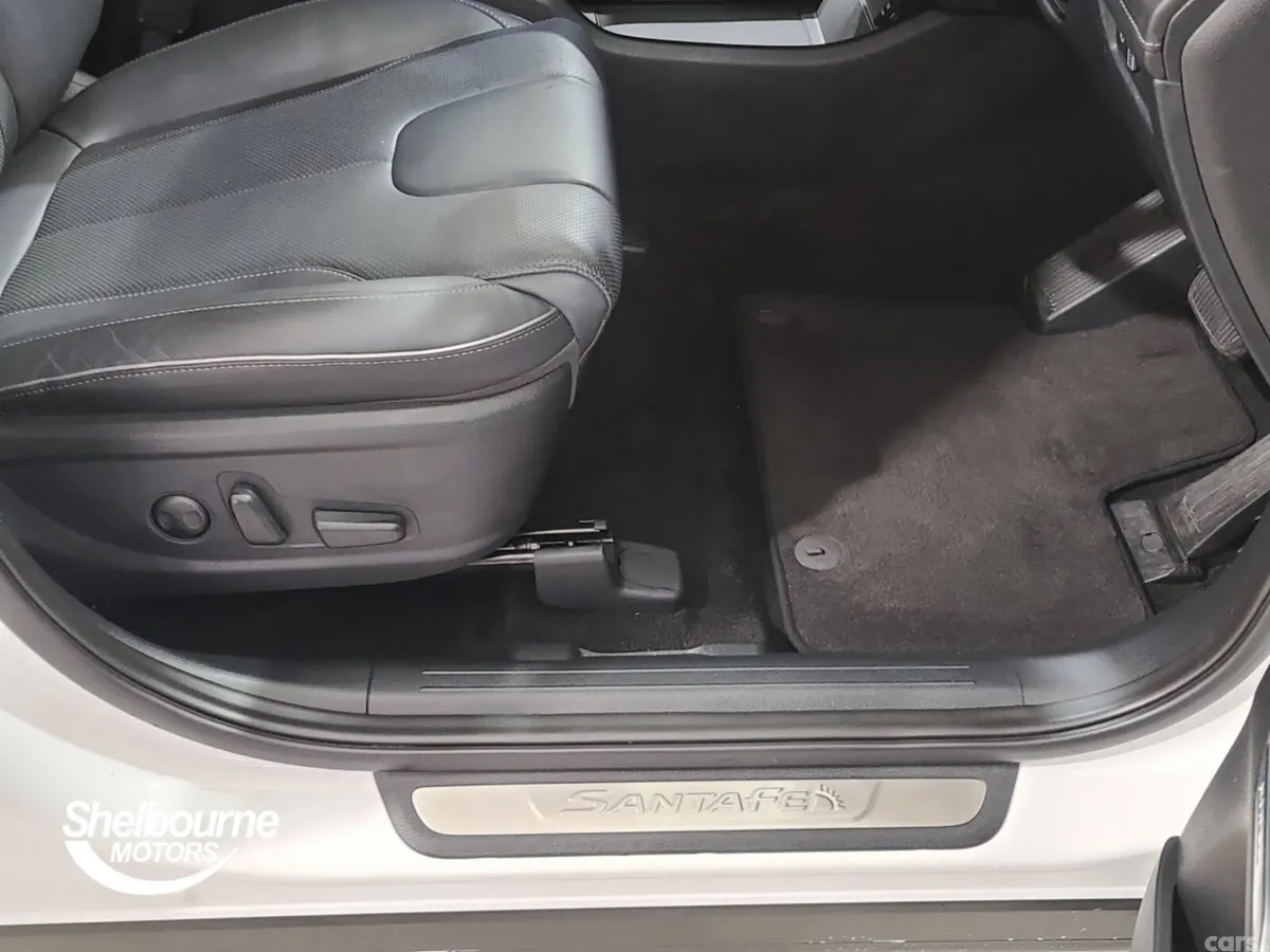Hyundai Santa Fe Estate, Petrol Hybrid, 2023, White