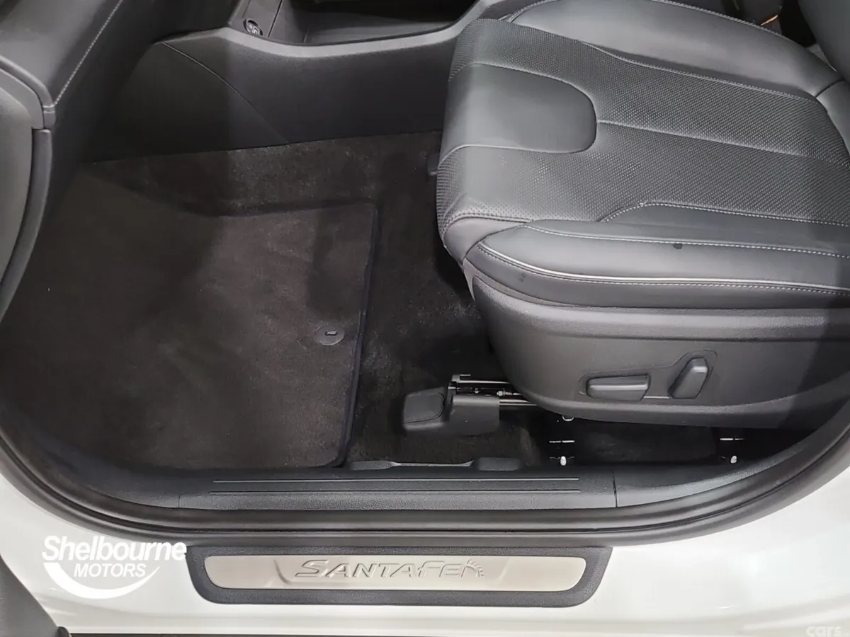 Hyundai Santa Fe Estate, Petrol Hybrid, 2023, White