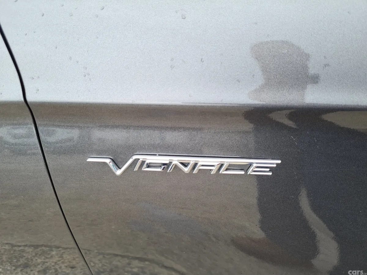 Ford Mondeo Hatchback, Diesel, 2019, Grey