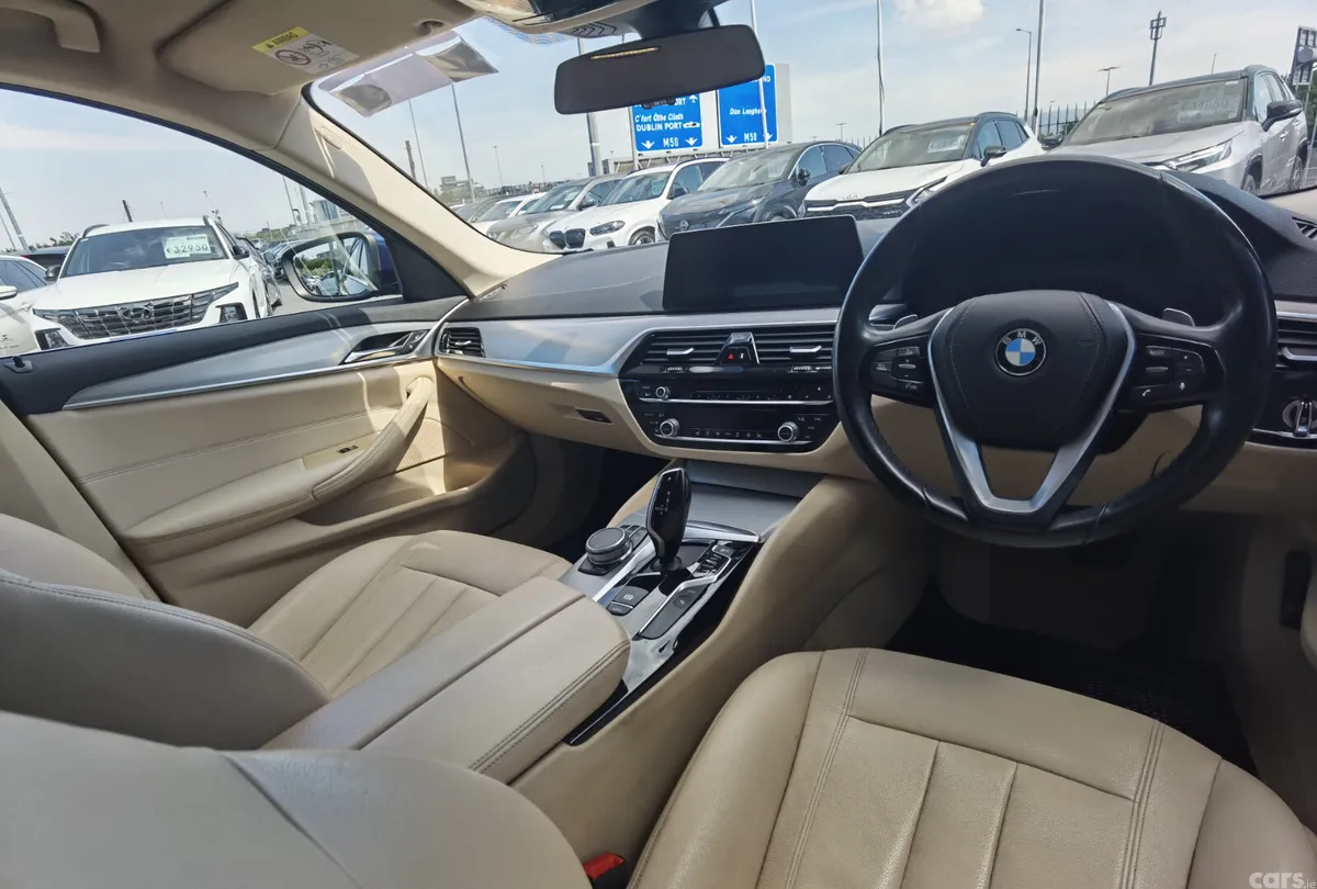 BMW 5-Series Saloon, Petrol Plug-in Hybrid, 2019, Blue