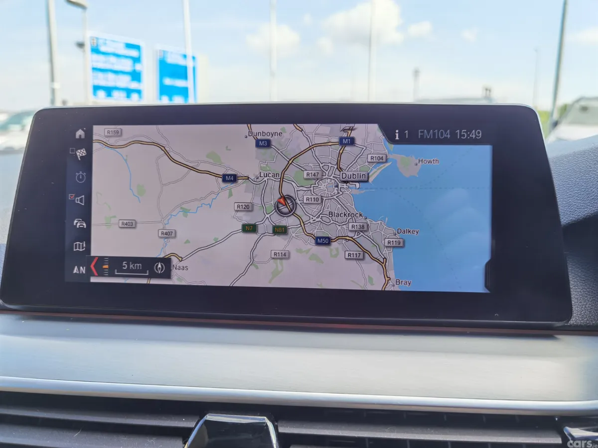 BMW 5-Series Saloon, Petrol Plug-in Hybrid, 2019, Blue