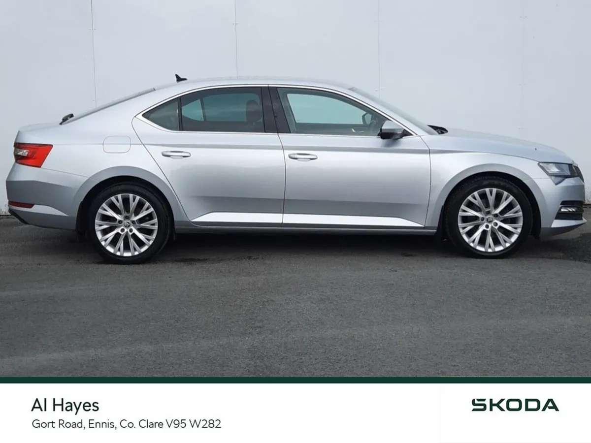 Skoda Superb Saloon, Diesel, 2022, Silver