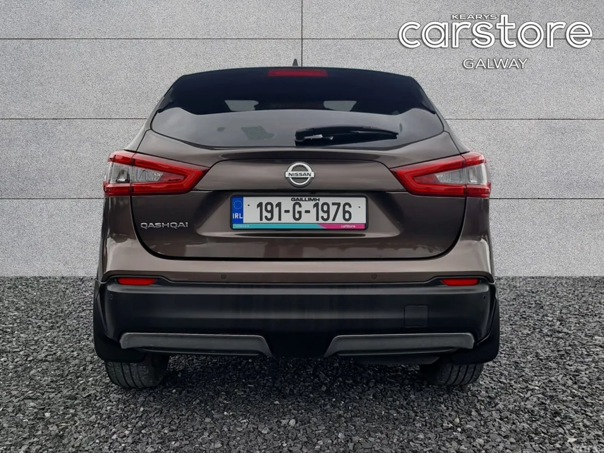 Nissan Qashqai MPV, Diesel, 2019, Brown
