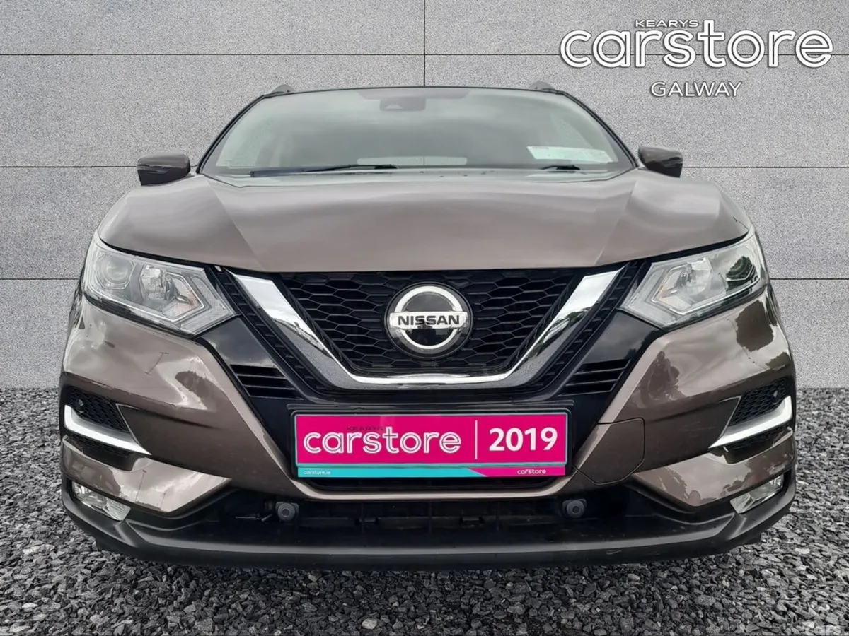 Nissan Qashqai MPV, Diesel, 2019, Brown