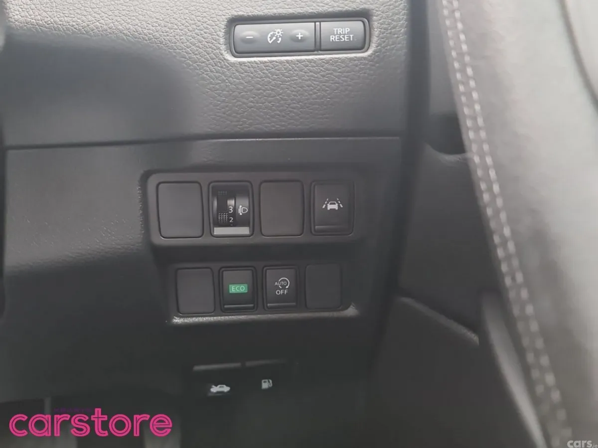 Nissan Qashqai MPV, Diesel, 2019, Brown