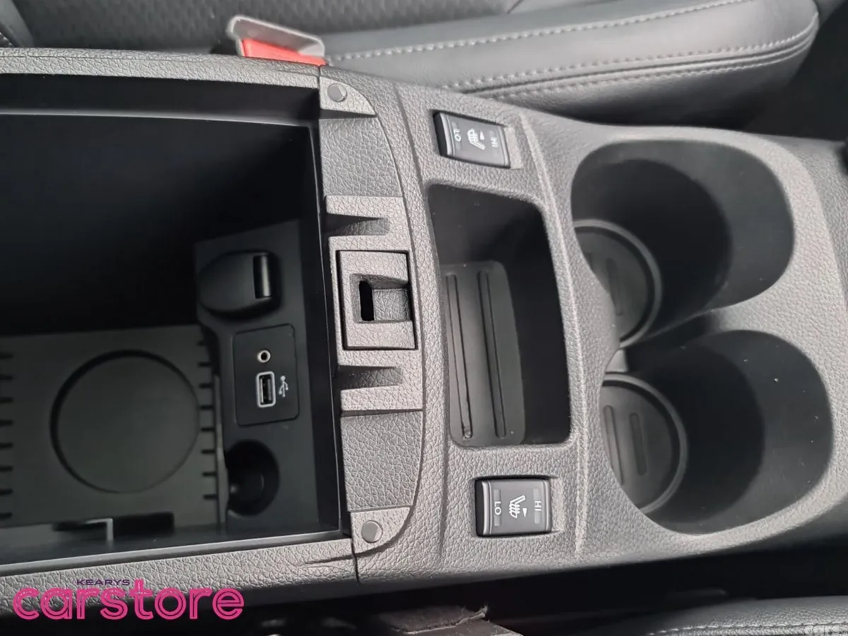 Nissan Qashqai MPV, Diesel, 2019, Brown