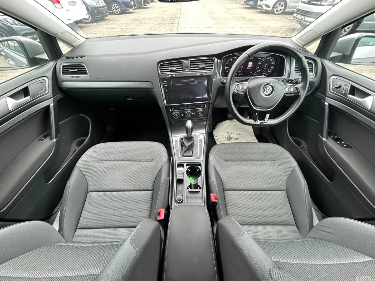 Volkswagen Golf Hatchback, Petrol, 2018, Grey