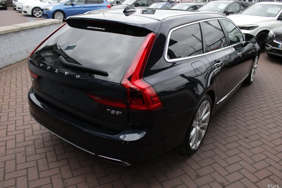 Volvo VOLVO Estate, Petrol Plug-in Hybrid, 2019, Blue