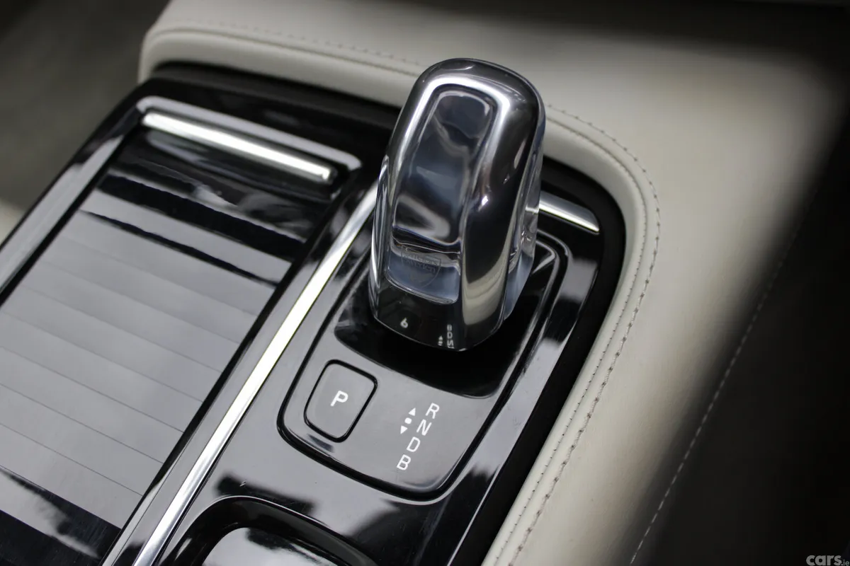 Volvo VOLVO Estate, Petrol Plug-in Hybrid, 2019, Blue