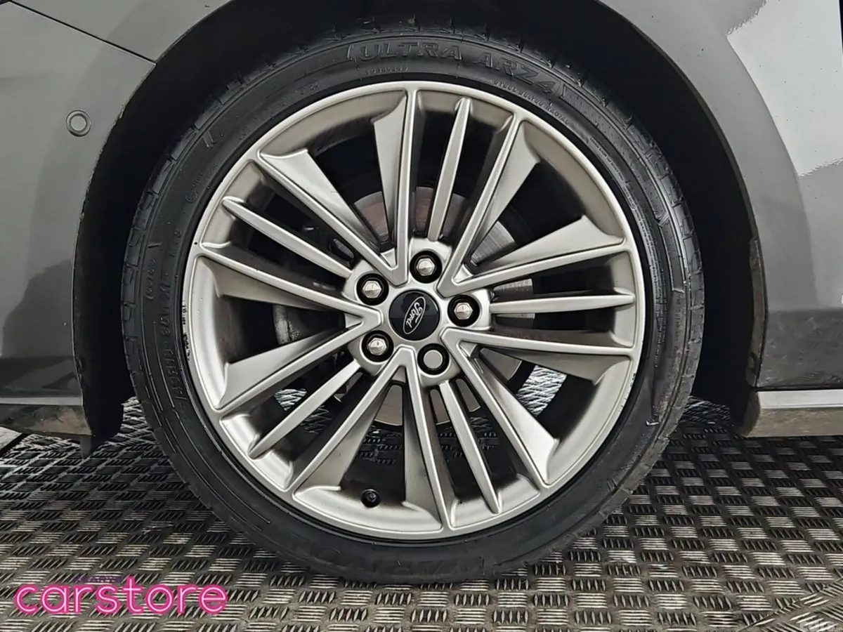 Ford Focus Hatchback, Diesel, 2021, Grey